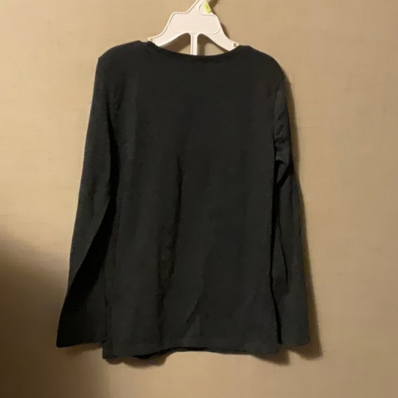 Place Black Long Sleeve Tee with Silver Leopard Design - Picture 3 of 6